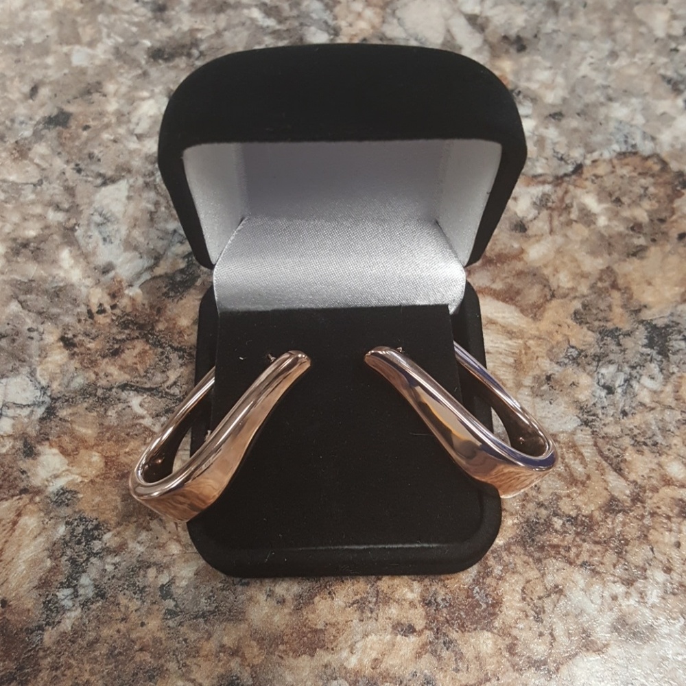 Milor 14kt hoop earrings